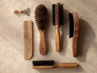 Keller Pneumatik Haarbürste aus Olivenholz mit reinen Wildschweinborsten